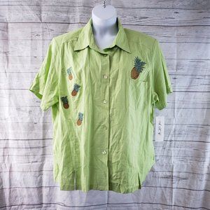 A.K.C. Womens Top Sz 3X Green Linen Embroidered Pineapples